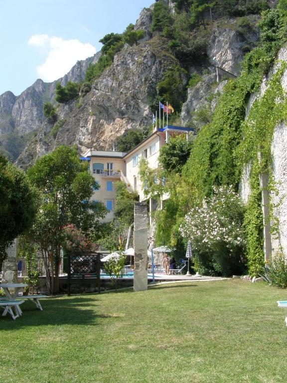 Villa Romantica Hotel Limone sul Garda Zewnętrze zdjęcie